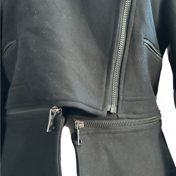 ❄️ BCBG Faux Fur Lined Jacket polyester, wool and cotton Black Med - Picture 3 of 15